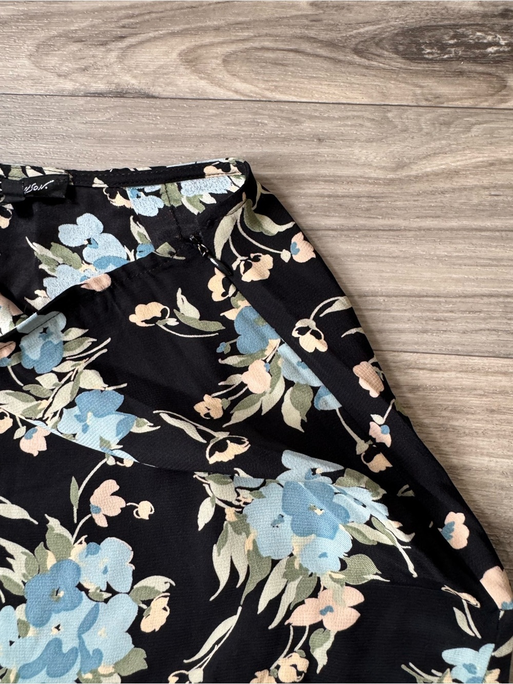 Vintage Betsy Johnson Side Ruffle Floral Asymmetric Midi Skirt Made in USA Sz 4 - Picture 5 of 10